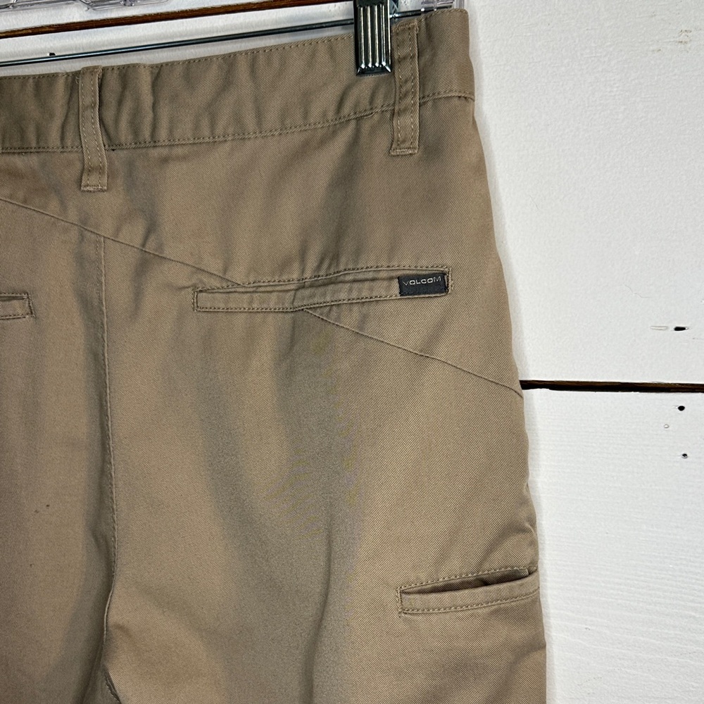 Volcom Men's Tan Shorts - Picture 4 of 10